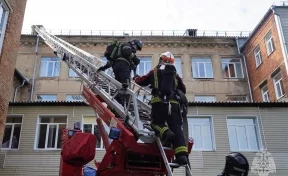 В Кемерове из медицинского университета эвакуировали 130 человек