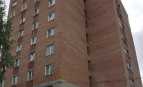Жительнице Кузбасса назначили штраф за выпавшую из окна двухлетнюю дочь