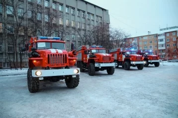Фото: МЧС Кузбасса получило новые пожарные машины 1