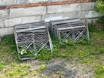 Фото: В Кузбассе подростки разобрали дорожное ограждение и украли 42 пролёта 1