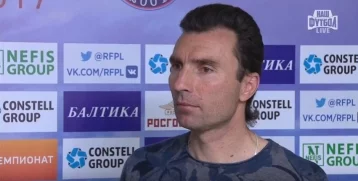 Фото: «Я не привык разговаривать»: тренер ФК «Анжи» дал странное интервью в прямом эфире 1