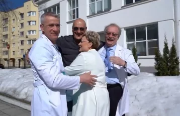 Фото: «Герка вернулся»: Елена Малышева опубликовала трогательное видео встречи доктора Гандельмана 1
