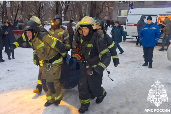 МЧС Кузбасса: на пожаре в Новокузнецке погиб человек