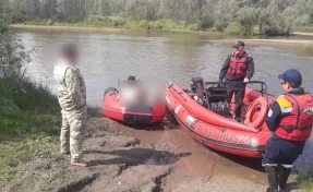 Житель Красноярского края несколько дней дрейфовал с телом умершего брата