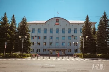 Фото: Губернатор Кузбасса дал мэру Междуреченска 10 дней на уборку города: онлайн-опрос 1