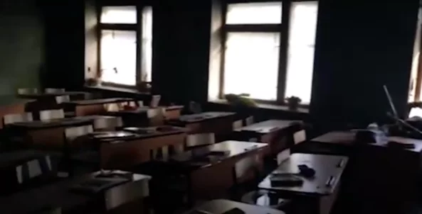 Фото: В Бурятии подросток напал на школу с топором и «коктейлем Молотова»: пострадали 7 человек 2