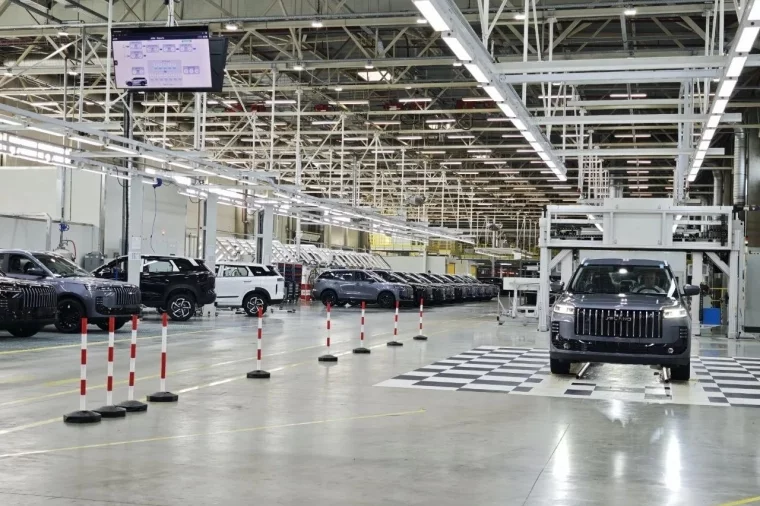 Фото: От Шушар до Кемерова: автомобили нового бренда JELAND начали выпускать в России 5