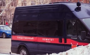 В Кемерове рабочий попал в больницу после падения с высоты по вине коллеги