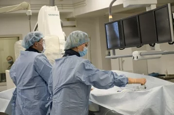 Фото: В Кузбассе врачи выполнили операцию и спасли пациента с разрывом аневризмы сосудов 1
