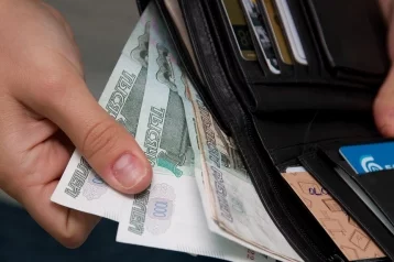 Фото: В Кемерове продавец магазина перечислила мошеннику 18 000 рублей 1