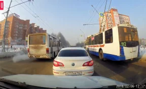 В Кемерове водителя маршрутки, выехавшего на встречную полосу, нашли по видео
