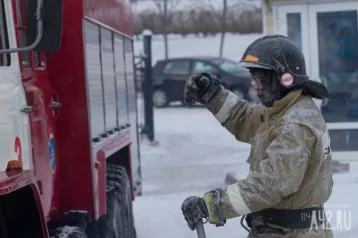 Фото: Кузбасские спасатели просят обезопасить машины от пожаров в морозы 1