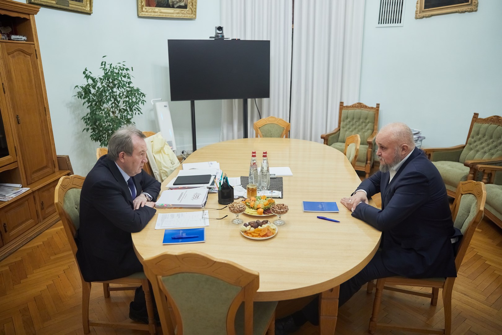 Сергей Цивилёв встретился с президентом РАН в Москве