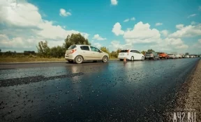 Очередь из автомобилей на подъезде к Крымскому мосту достигла восьми километров