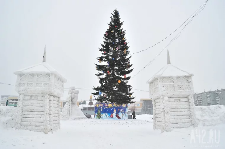 Фото: Царь горы: обзор ледовых городков Кемерова 23