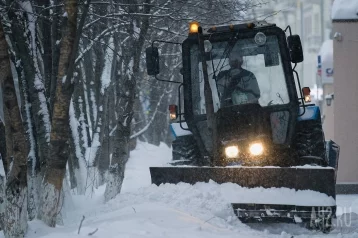 Фото: Дворники не железные: жители кемеровской Лесной Поляны организовали флешмоб по уборке снега 1