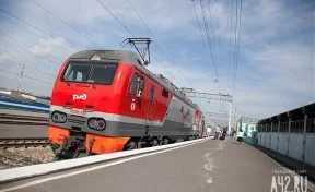 Расписание нескольких пригородных поездов изменят в Кузбассе из-за ремонта путей