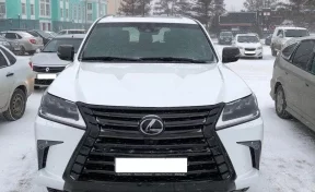 В кемеровской Лесной Поляне с подземной парковки угнали Lexus стоимостью более 6 млн рублей