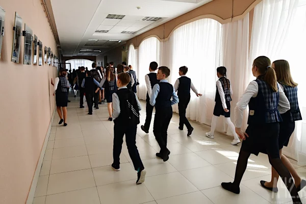 В Екатеринбурге четвероклассник ударил беременную учительницу