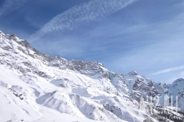 В Румынии 18-летний студент пропал в горах во время похода к замку Дракулы