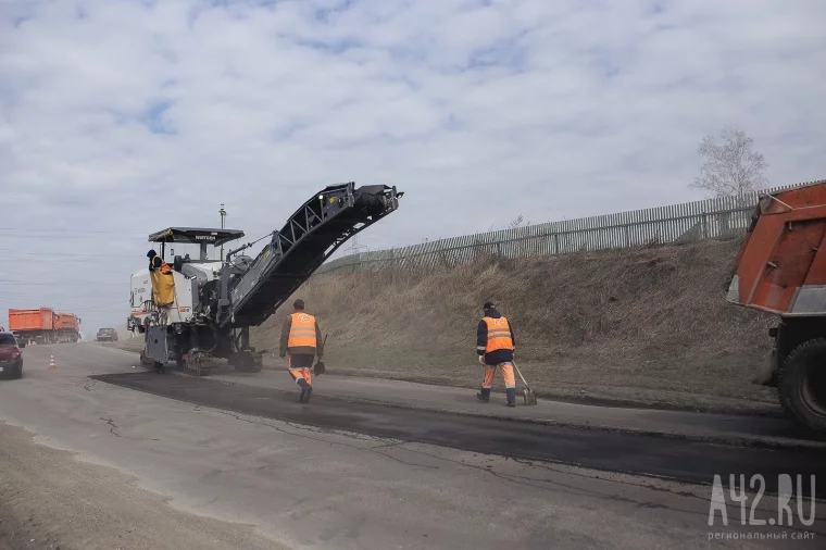 Фото: Губернатор Кузбасса поручил устранить дефекты на кузбасских дорогах к 1 июля 1