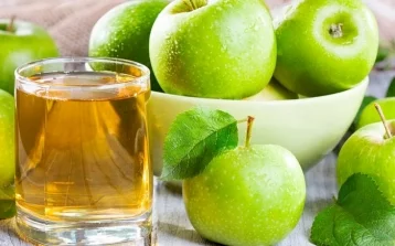 Фото: Диетолог рассказал, сколько стаканов яблочного сока можно пить в неделю 1