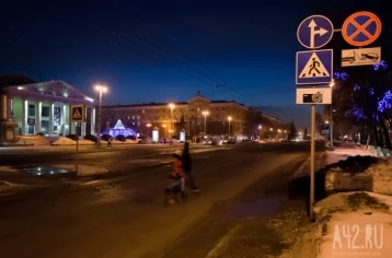 Фото: ГИБДД Кемерова будет ловить пешеходов, переходящих дорогу вне зебры 1