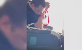 Кузбассовец устроил дебош на борту самолёта из Южно-Сахалинска: экипажу пришлось привязать дебошира к креслу