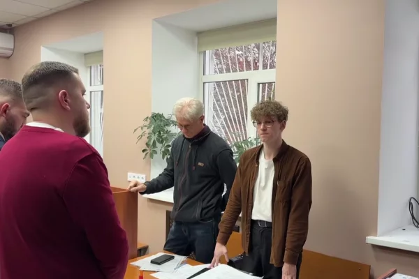 В Москве суд прекратил производство по иску о блокировке звонков в мессенджерах