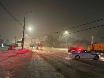 Фото: В Новокузнецке из-за аварии ограничили движение троллейбусов 1