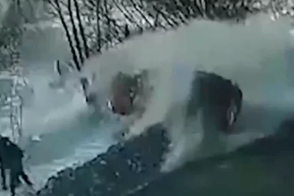 В Кузбассе водителя, сбившего женщину и подростка, отправят в колонию-поселение 