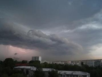 Фото: Кемеровчане делятся в соцсетях фотографиями последствий штормового ветра 3