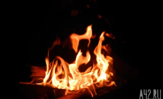 Пожар вспыхнул ночью в кемеровской квартире на бульваре Строителей