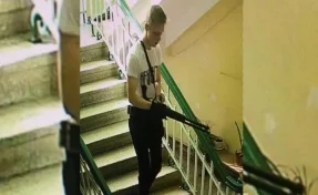 Кровь и разрушения: опубликовано видео осмотра места ЧП в керченском колледже