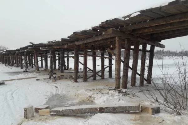 В Кузбассе единственный на три посёлка мост отремонтируют за 10 млн рублей