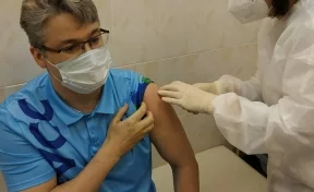 Ещё один замгубернатора Кузбасса поставил прививку от коронавируса
