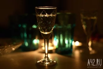 Фото: В минздраве Кузбасса рассказали, как не отравиться алкоголем в праздники 1