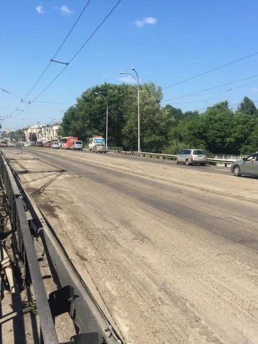 Фото: Дорожники начали ремонтировать Искитимский мост в Кемерове 1