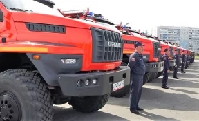 В Кузбассе пожарные и спасатели получили новую технику