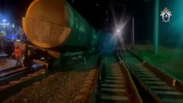 Фото: Утечка топлива произошла после схода цистерн с путей в ЕАО 1