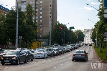 Фото: В центре Кемерова отключат реверсивные светофоры 1