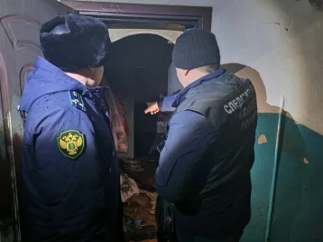 Фото: В Башкирии пожар в квартире, где погибли пятеро детей и мужчина, мог произойти из-за замыкания проводки 1