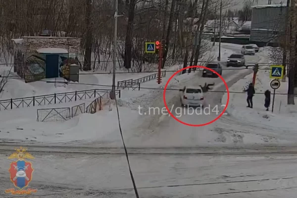 В Кемерове водитель сбил 12-летнего ребёнка и скрылся с места ДТП