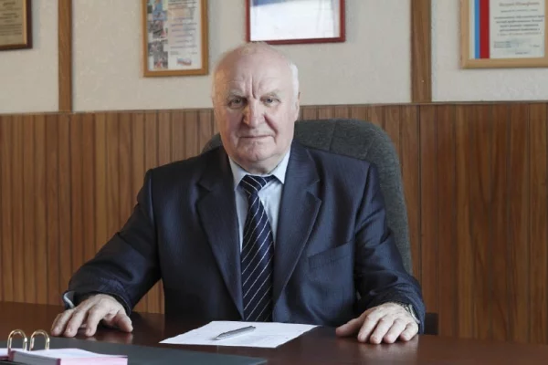 Инициатор строительства гимнастического комплекса в Кемерове отметил 85-летие