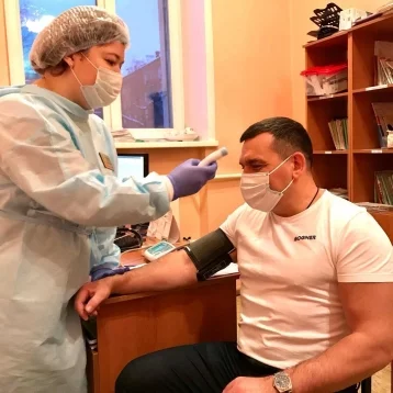 Фото: Мэр Новокузнецка поставил вакцину от коронавируса 1