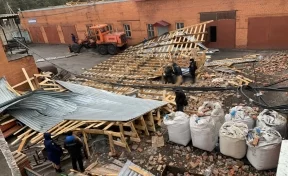 В Кузбассе 66-летний сторож погиб из-за упавшей на него крыши здания: возбуждено дело