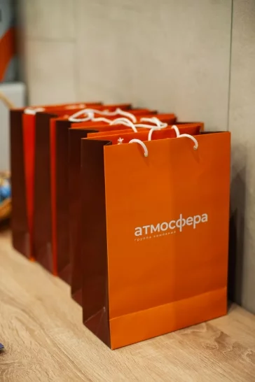 Фото: Первые новосёлы получают ключи в кемеровском ЖК «Уютный квартал» 2