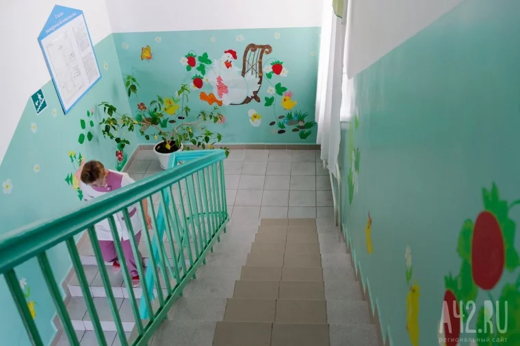 Фото: Рождённые в неволе: как дети отбывают срок вместе с матерями 2