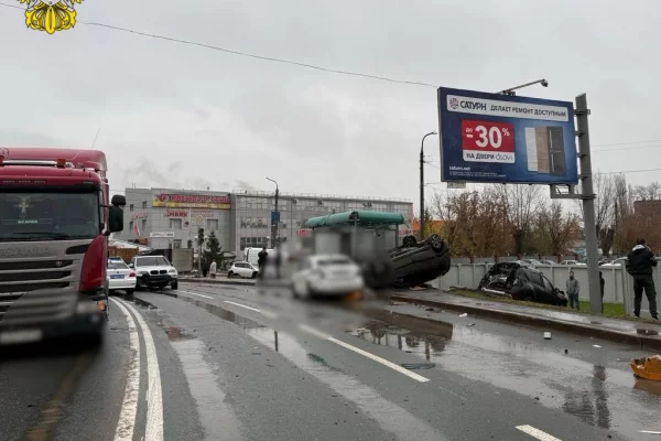 В Уфе произошло ДТП с участием 12 автомобилей: есть погибшие и пострадавшие