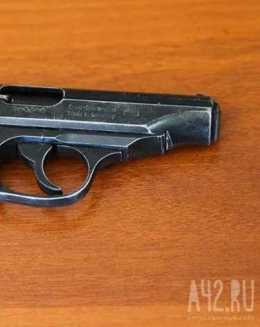 Момент убийства возле стриптиз-клуба в Кемерове попал на видео